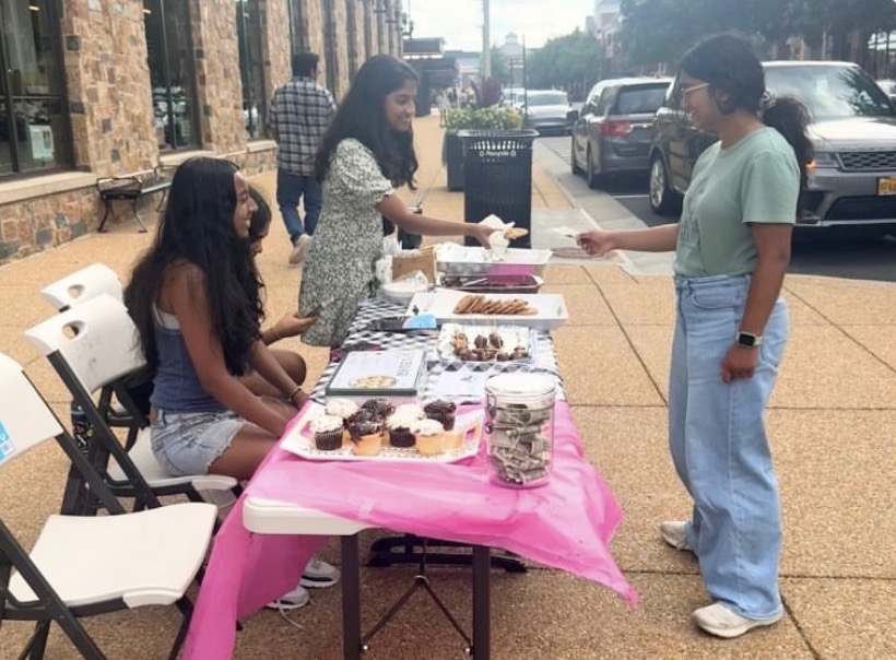 Vaishnavi supporting Rural Reach VA community service